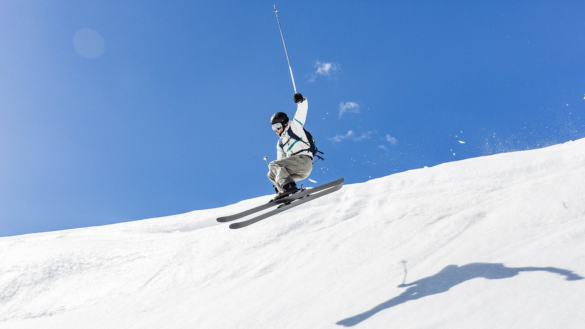 引擎轰鸣中的中场大师，厄德高如何用足球智慧改写F1争冠之夜